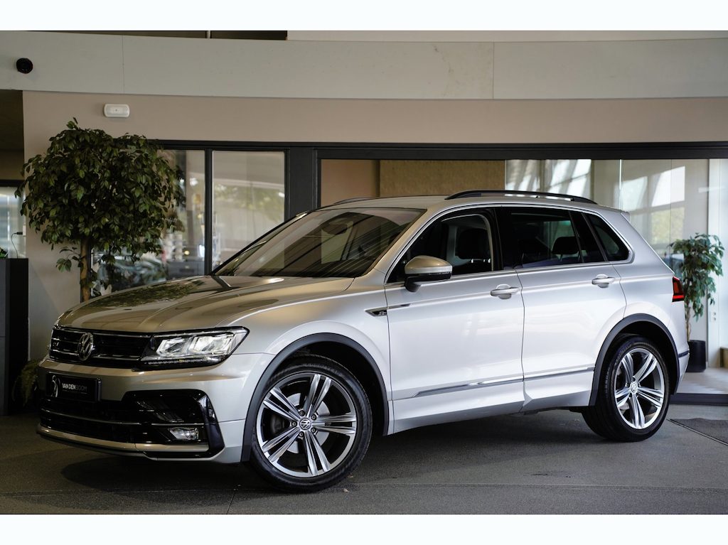 Volkswagen Tiguan 1.5 TSI 150pk DSG R-line Navi Leder PDC