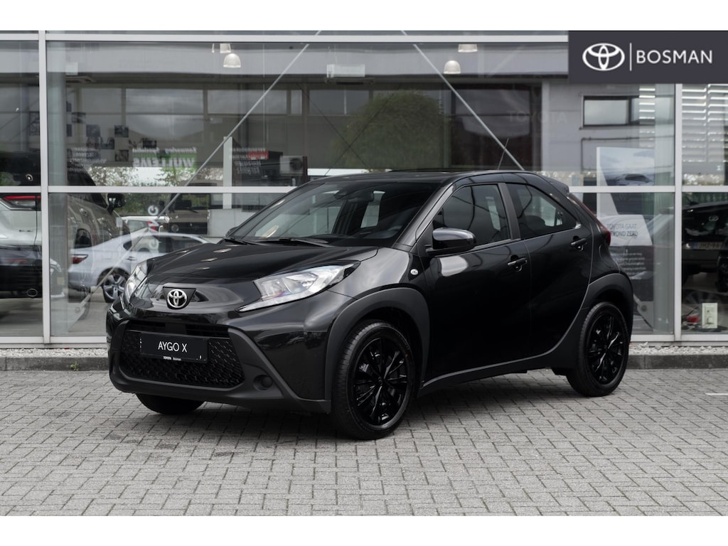 Toyota Aygo X 1.0 VVT-i MT Play