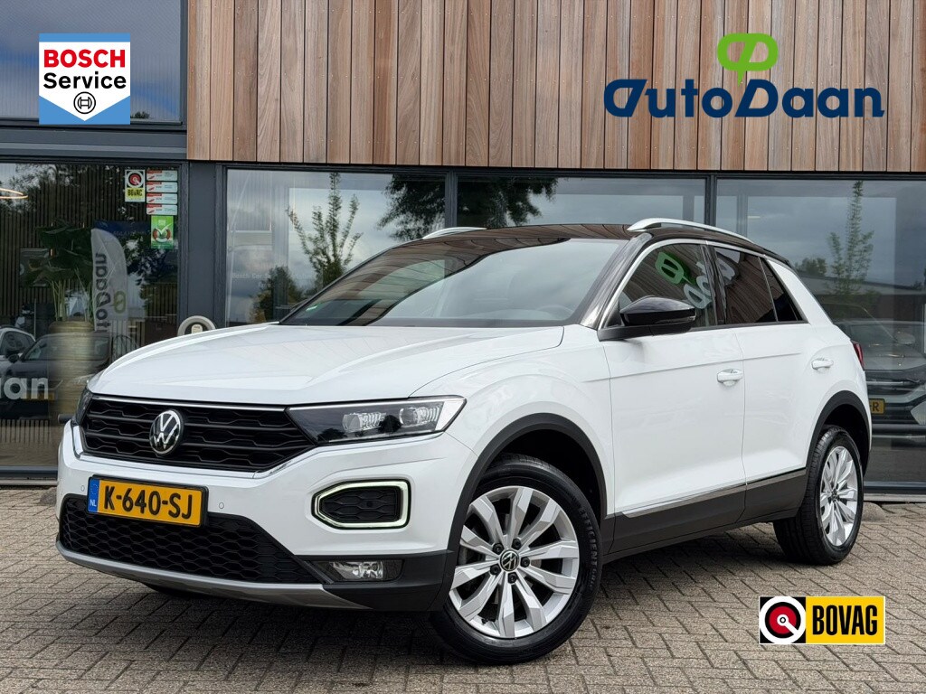 Volkswagen T-Roc 1.5 TSI Sport | Trekhaak | Adaptive Cruis | Carplay