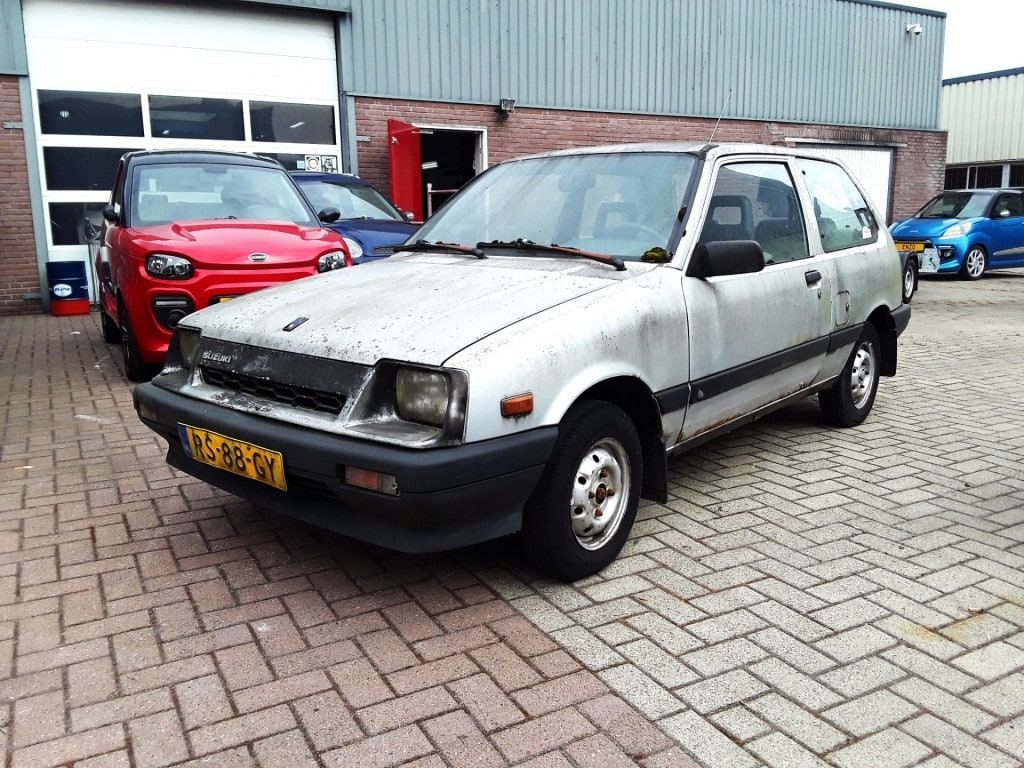 Suzuki Swift 1.0 GL AUTOMAAT / OPKNAPPER