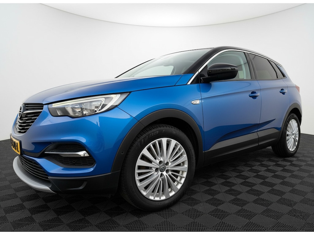 Opel Grandland X 1.2 Turbo 130pk Executive, Pano | Clima | Navi & CarPlay