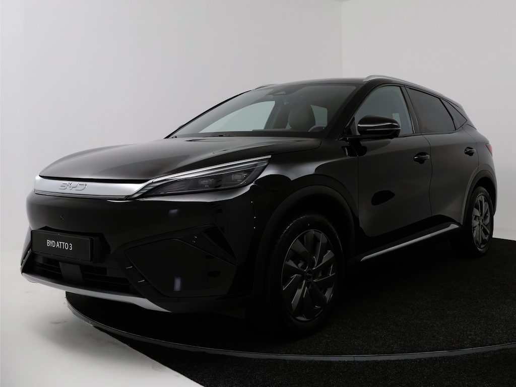 BYD Atto 3 EVO Excellence 74.8 kWh AWD Nu € 2.950 voordeel, vanaf € 41.790. Kom hem vandaag nog bewonderen bij Louwman BYD Eindhoven!