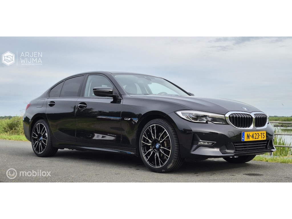 BMW 3-Serie 320e Business Edition Plus|BTW|Laser|Carplay