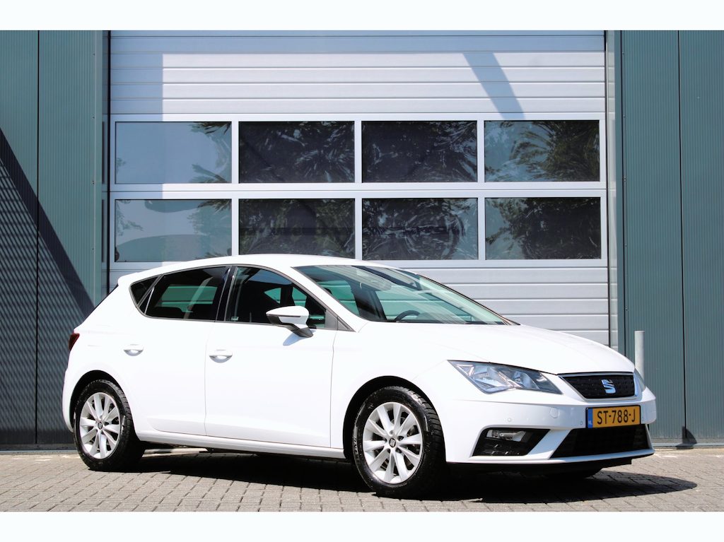 SEAT Leon 1.0 EcoTSI Style Business Intense Clima/Cruise/Keyless/PDCv+a/LaneAssist/Carplay/Android/Navi/LED/DAB/16"LM/APK31-5-2027