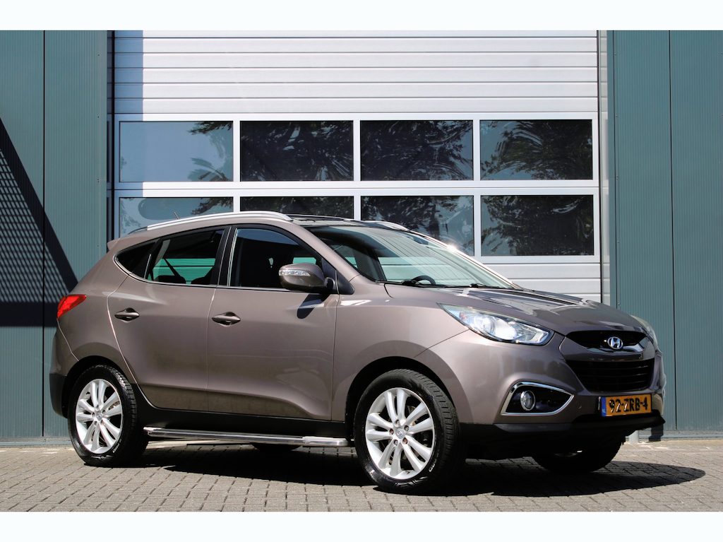 Hyundai ix35 1.6i GDI i-Catcher Clima/Cruise/Camera/Panodak/Keyless/Stoelverwarming/Leder/Navi/Bluetooth/RadioCD.AUX.USB/18"LM