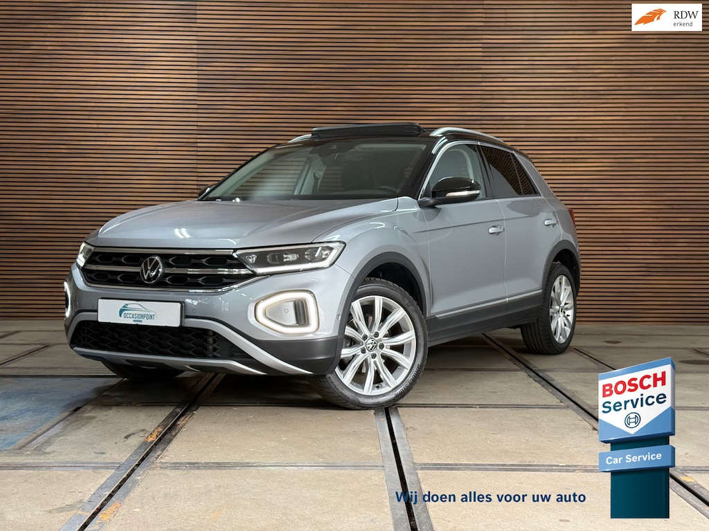 Volkswagen T-Roc 1.5 TSI Style | Panoramadak | ACC | Park Assist | LED Plus | Virtual Cockpit | Camera | 18 Inch | CarPlay
