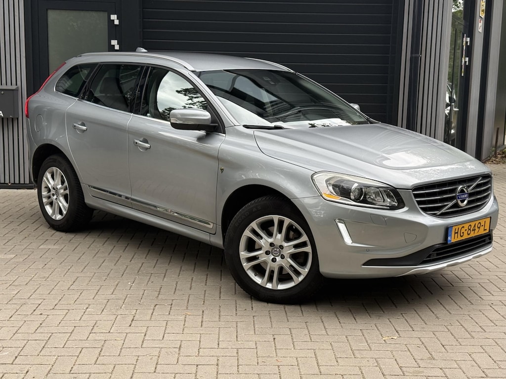 Volvo XC60 2.0 T5 FWD Summum
