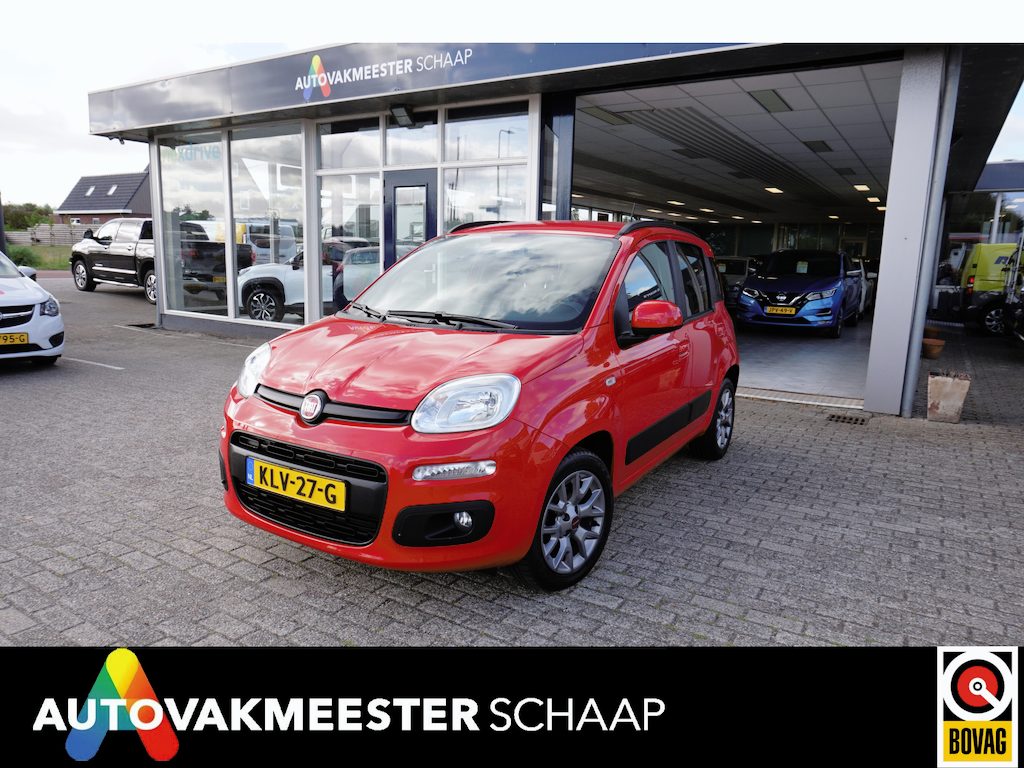 Fiat Panda 1.2 Lounge, 4cil , 5pers , Incl nw apk/beurt & 12 mnd bovag garantie