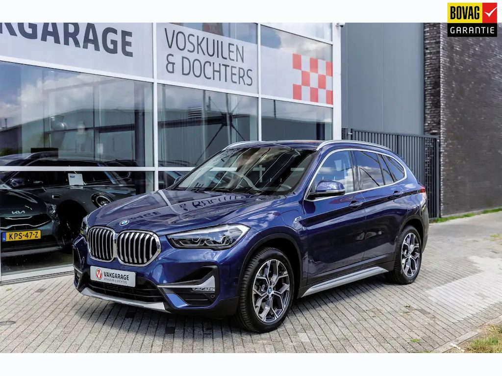 BMW X1 XDrive25e XLine PHEV Camera | Panoramadak