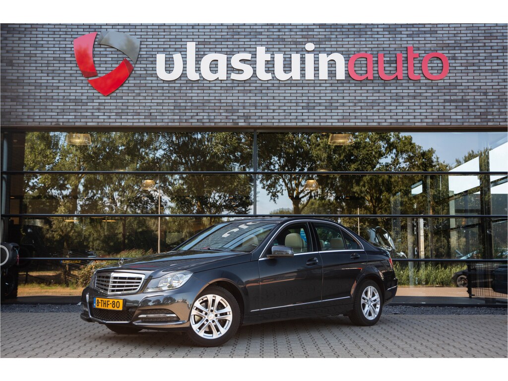 Mercedes-Benz C-klasse 220 CDI BlueEFFICIENCY Edition Avantgarde , Panoramadak, Trekhaak, Navigatie,