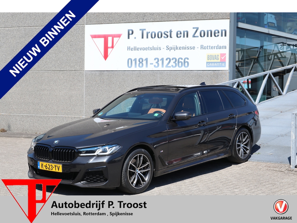 BMW 5-Serie Touring 520i High Executive M Sport | Facelift | Panoramadak | Luxe lederen bekleding | Laser-LED | Nederlands geleverd | Memory seats | Sfeerverlichting | Apple carplay | Adaptief onderstel | Keyless | Cruise control | Climate control | Stoelverwarming | Unieke