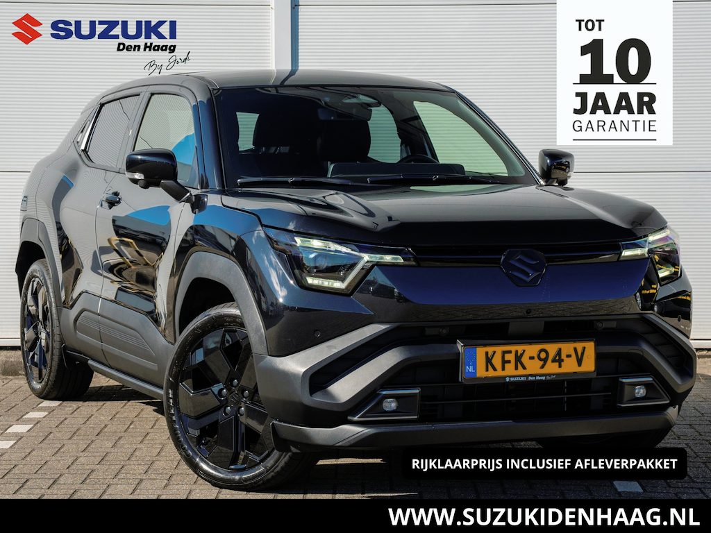 Suzuki e-Vitara Style 61kWh|Speciale Black Edition|Apple/Android Carplay|Achterbank schuifbaar|Stuur+Stoel verwarming|Panoramadak|