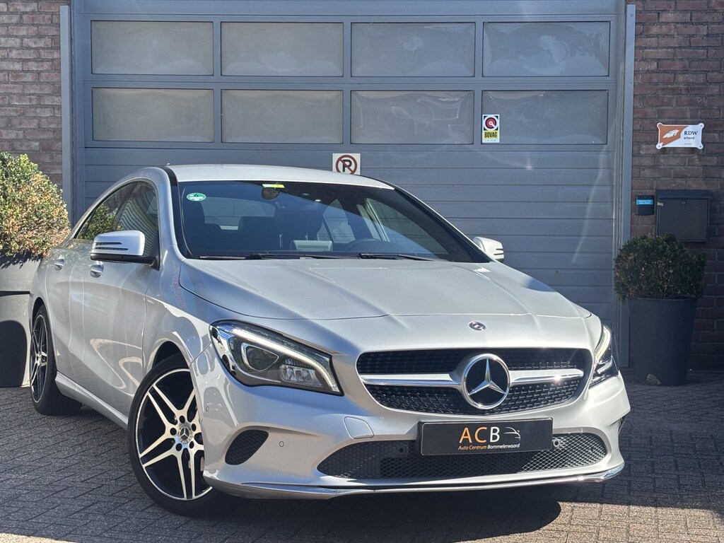 Mercedes-Benz CLA 180 Prestige Automaat 12 Maanden Bovag Garantie inclusief!
