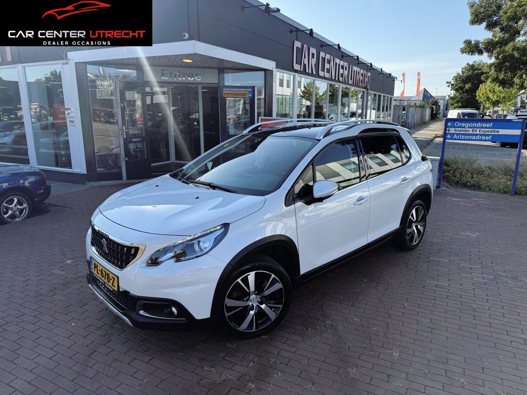 Peugeot 2008 1.2 PureTech Allure camera navi pano zeer netjes