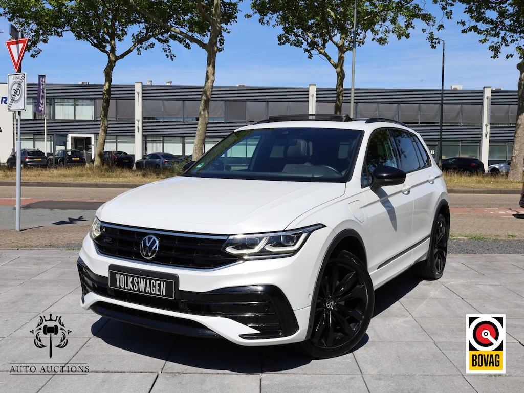 Volkswagen Tiguan 1.4 TSI eHybrid 2x R-Line 245PK | Panodak | Leer | 360° | Memory | Keyless | Black Style | 20"Inch | DCC |