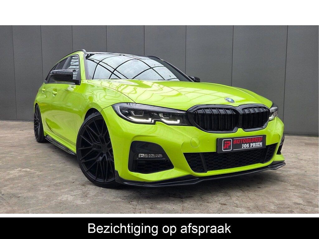 BMW 3-Serie Touring 318i M-Performance * EYE CATCHER * 330 PK !!