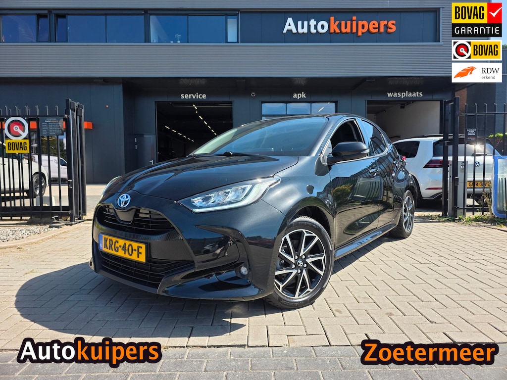 Toyota Yaris 1.5 Hybrid Business Plus | Met o.a. cruise, climate, AppleCarPlay/AndroidAuto, achteruitrijcamera en stoelverwarming!