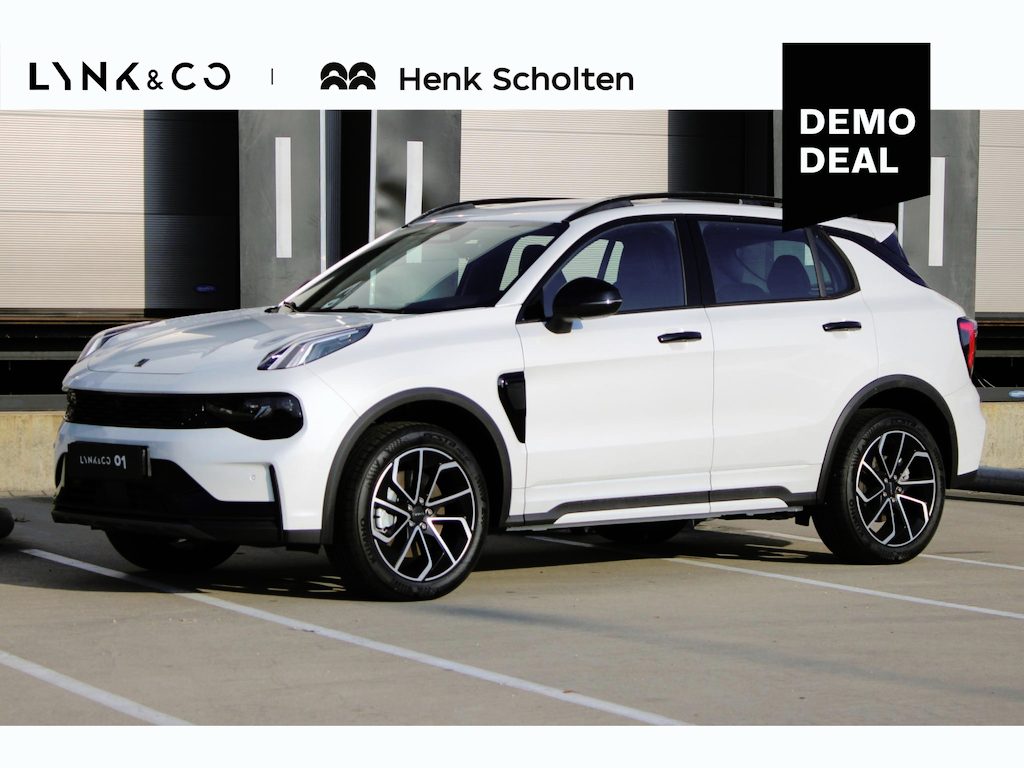 Lynk & Co 01 Core | Achteruitrijcamera | LED Koplampen | Adaptieve Cruise Control | Stoelverwarming | Apple Carplay/Android Auto | Navigatie | Climate Control