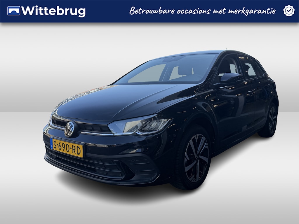Volkswagen Polo 1.0 TSI Life Navigatie / Parkeersensoren / LMV 16 " / App-connect / LED verlichting / Carplay