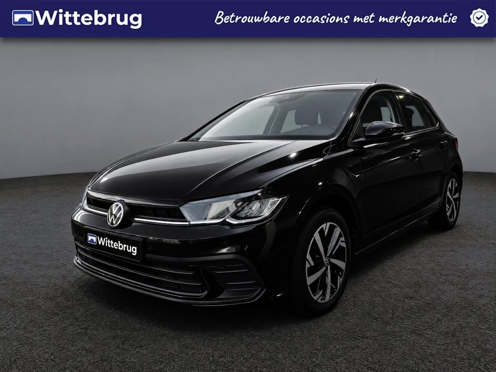 Volkswagen Polo 1.0 TSI Life Navigatie / Parkeersensoren / LMV 16 " / App-connect / LED verlichting / Carplay