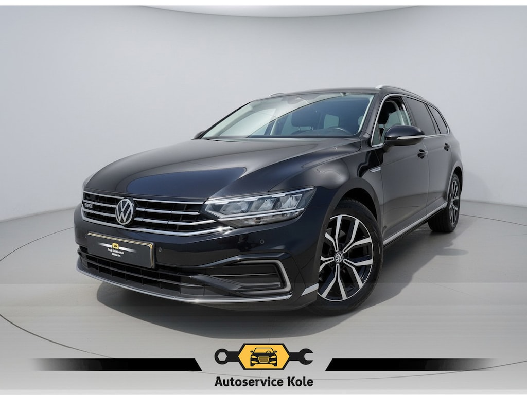 Volkswagen Passat Variant 1.4 TSI PHEV GTE * Trekhaak * Memory * Camera * Head-up Display *
