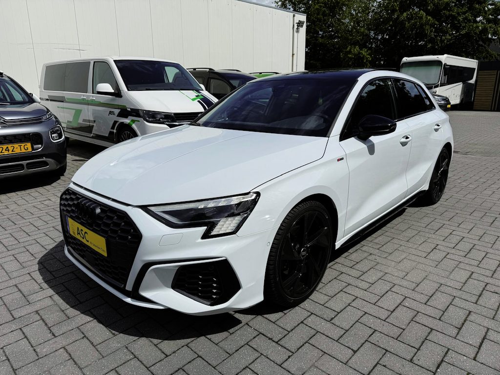 Audi A3 Sportback 35 TFSI 150pk - 3 x S-Line - Alle opties - Leder - Navigatie - Camera - Panoramadak - Xenon/Led