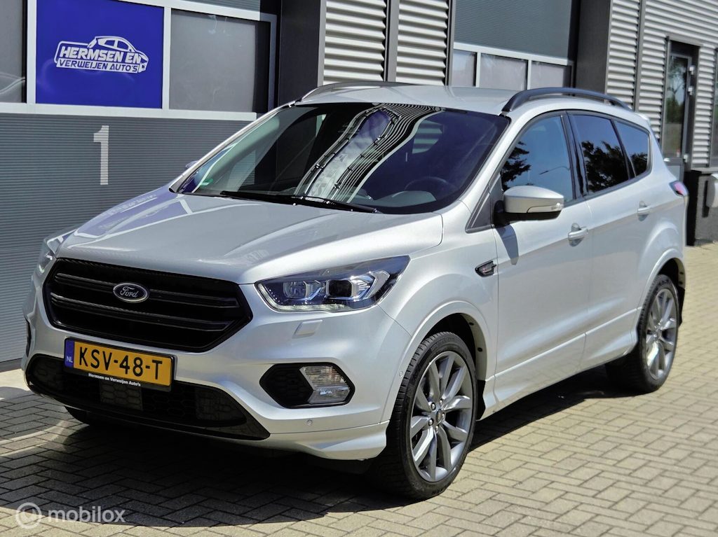Ford Kuga 1.5 EcoBoost 150pk ST Line 2019 zeer luxe!
