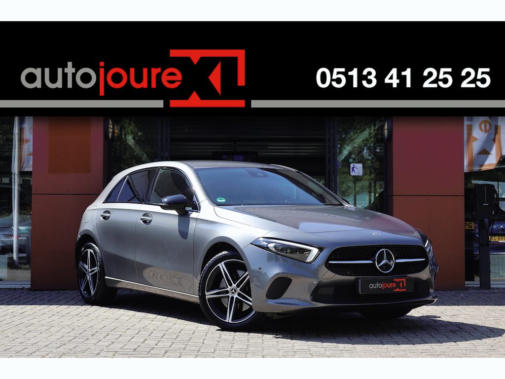 Mercedes-Benz A-klasse 250 e Business Line | WideScreen | Diamond Grill | Camera | Sfeerverlichting |
