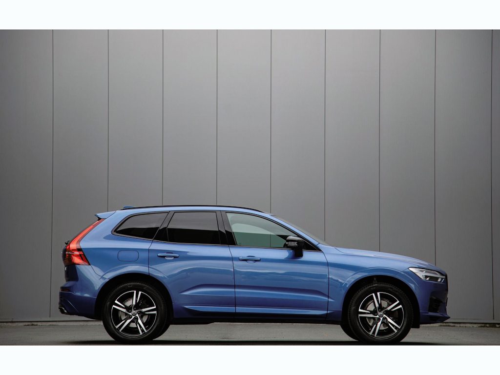 Volvo XC60 T6 Plug-in hybrid AWD R-Design Panorama|H/K Audio