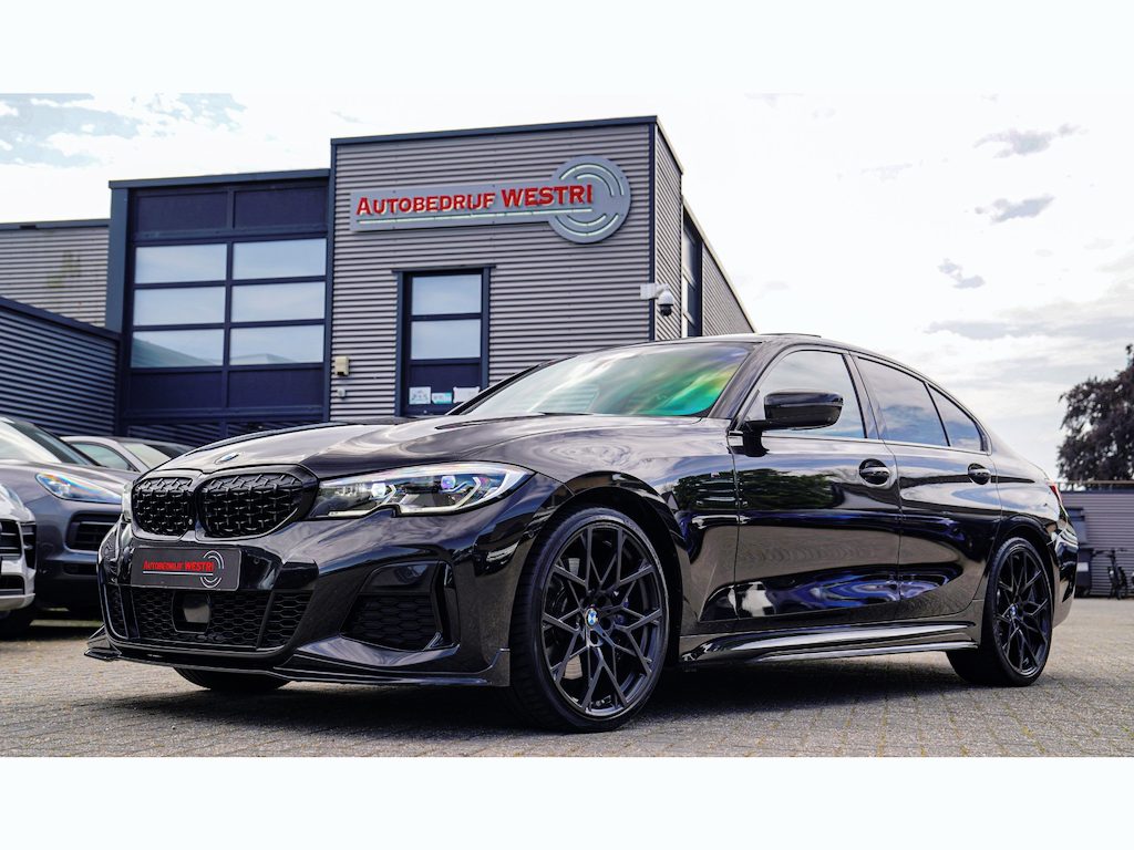 BMW 3-Serie M340i xDrive High Executive Edition | Harman Kardon | HuD | Schuif/kanteldak | 360 cam | Adaptieve Cruise | 374 PK