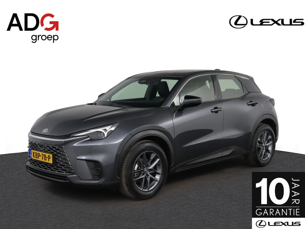 Lexus LBX 1.5 2WD | Comfort & Safety Pack | Apple Carplay/Android Auto | Parkeersensoren | Stoel/Stuurverwarming | Parkeercamera |