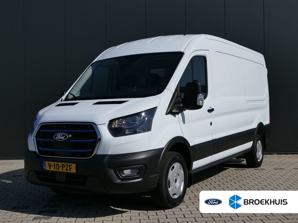 Ford E-Transit 350 L3H2 Trend 68 kWh | Adaptive Cruise | BLIS | 360 Camera | CarPlay/Android Auto | Bijrijdersbank | Stoelverwarming | Voorruitverwarming |
