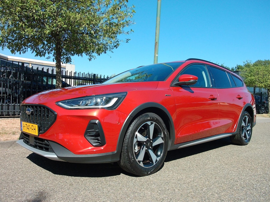Ford Focus Wagon 1.0 EcoBoost Hybrid 125pk Active X Trekhaak Multi Media