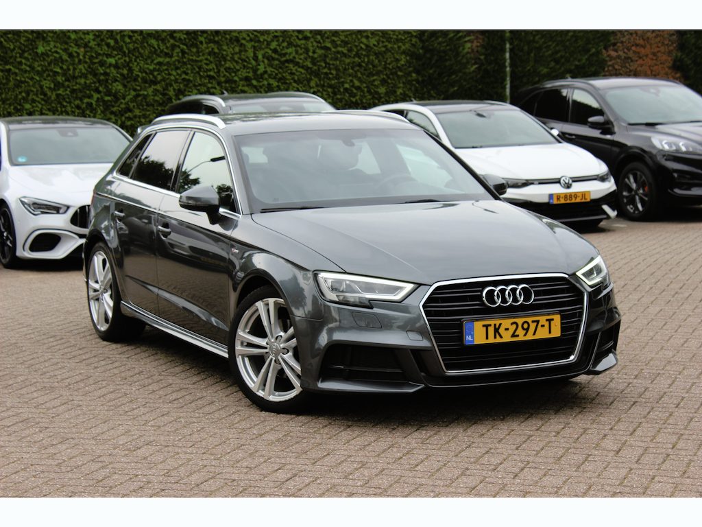 Audi A3 Sportback 1.0 TFSI Sport S Line Edition / Trekhaak / Navigatie / Parkeerhulp achter / Sportstoelen / Cruise Control / LED Koplampen
