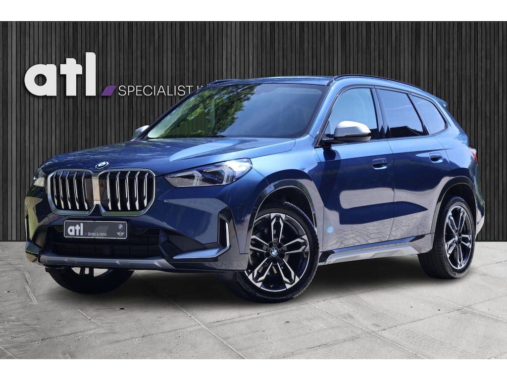 BMW X1 sDrive18i Elektrische trekhaak, Adaptieve LED, Stuurwielverwarming, DAB, X-Line, Keyless, Memorystoelen, etc.