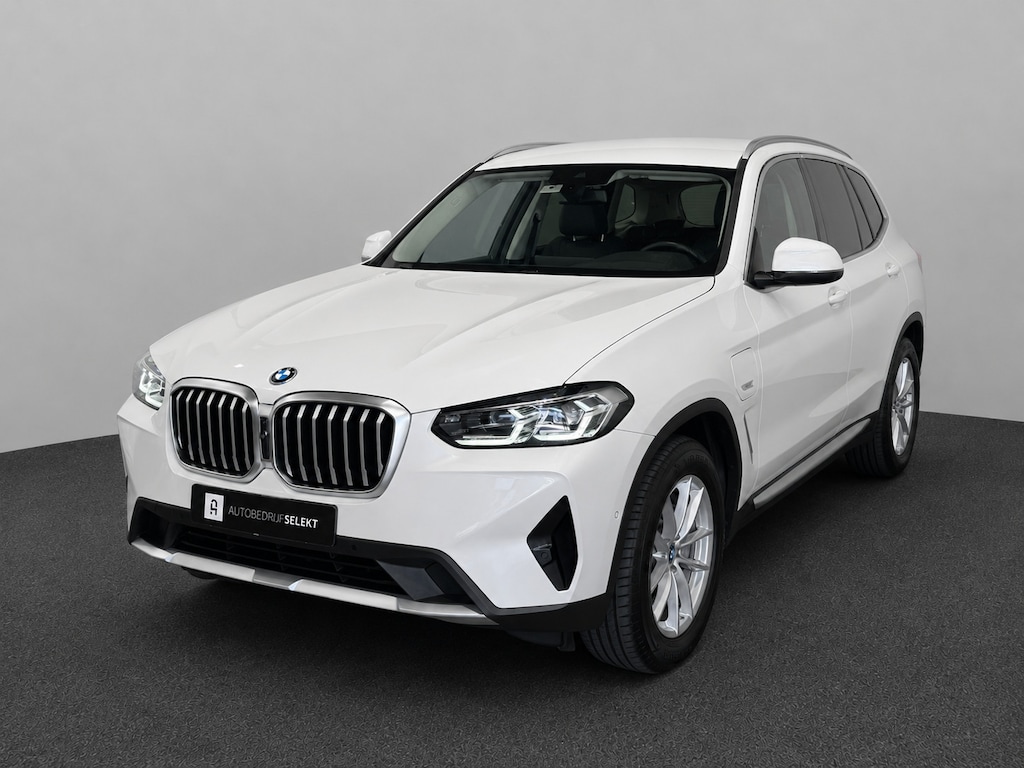 BMW X3 XDrive30e | Nieuw model | Trekhaak | LED | Keyless | 360 camera | Stoelverwarming | 1e eigenaar | SOH 93%