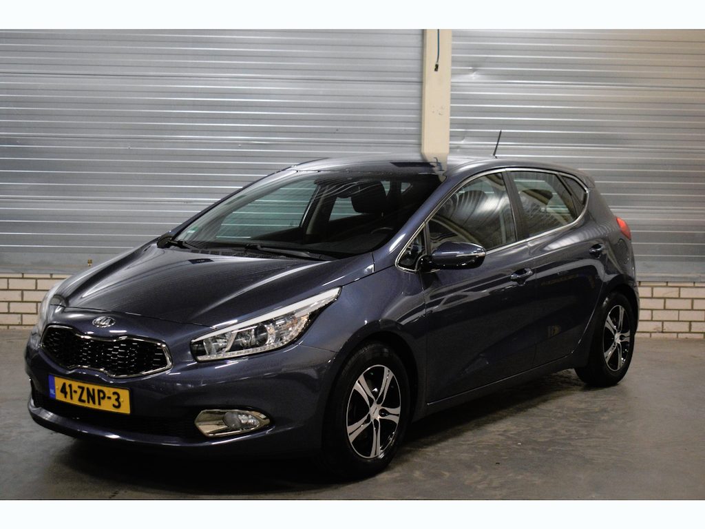 Kia Ceed Cee'd 1.6 GDI Plus Pack 73.000KM 1e Eigenaar Dealer Onderhouden+|Bluetooth|Camera|Trekhaak|