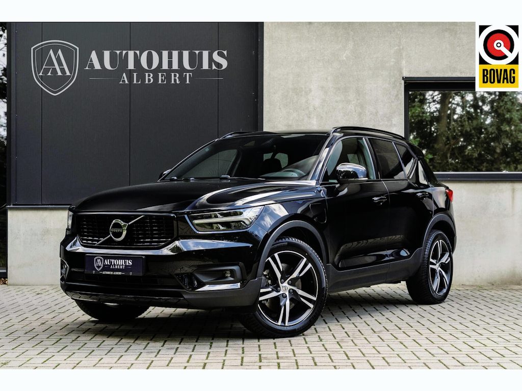 Volvo XC40 T5 R-Design Pilot Assist ACC BLIS Camera DAB 19''