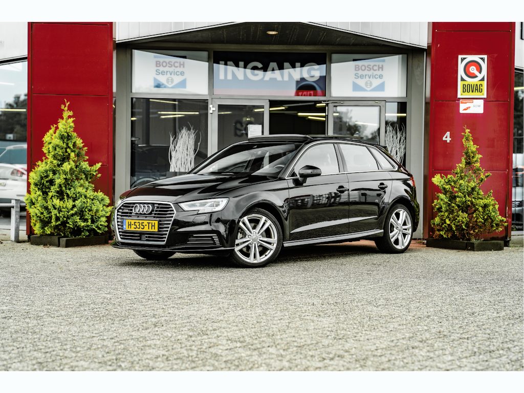 Audi A3 Sportback 40 e-tron Advance Sport | Pano | Trekhaak