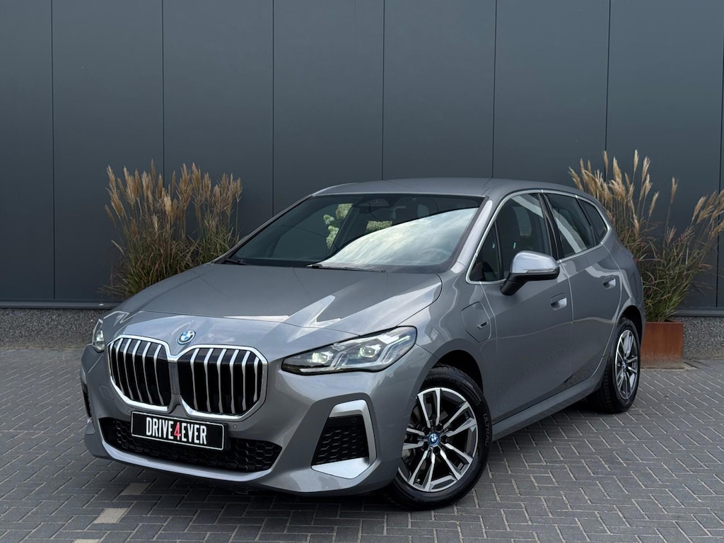 BMW 2-Serie Active Tourer 225e xDrive M PACK M24 LEDER|NAVI|LED|CR CONTROL|CAMERA