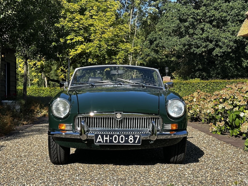 MG MG B Cabriolet Chrome model 1971 Leder LM wielen