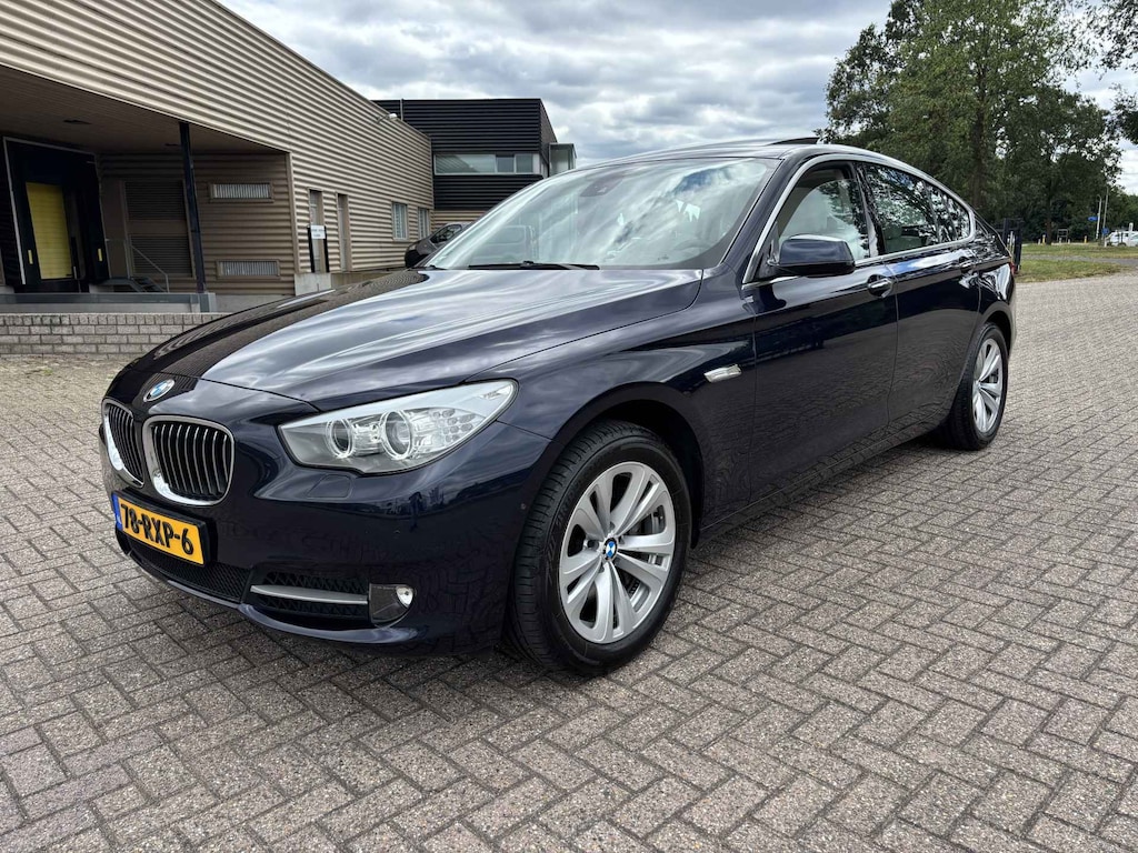 BMW 5-Serie GT Gran Turismo 535xi High Executive automaat [ pano schuifdak, leer, HUD, camera, xenon ]