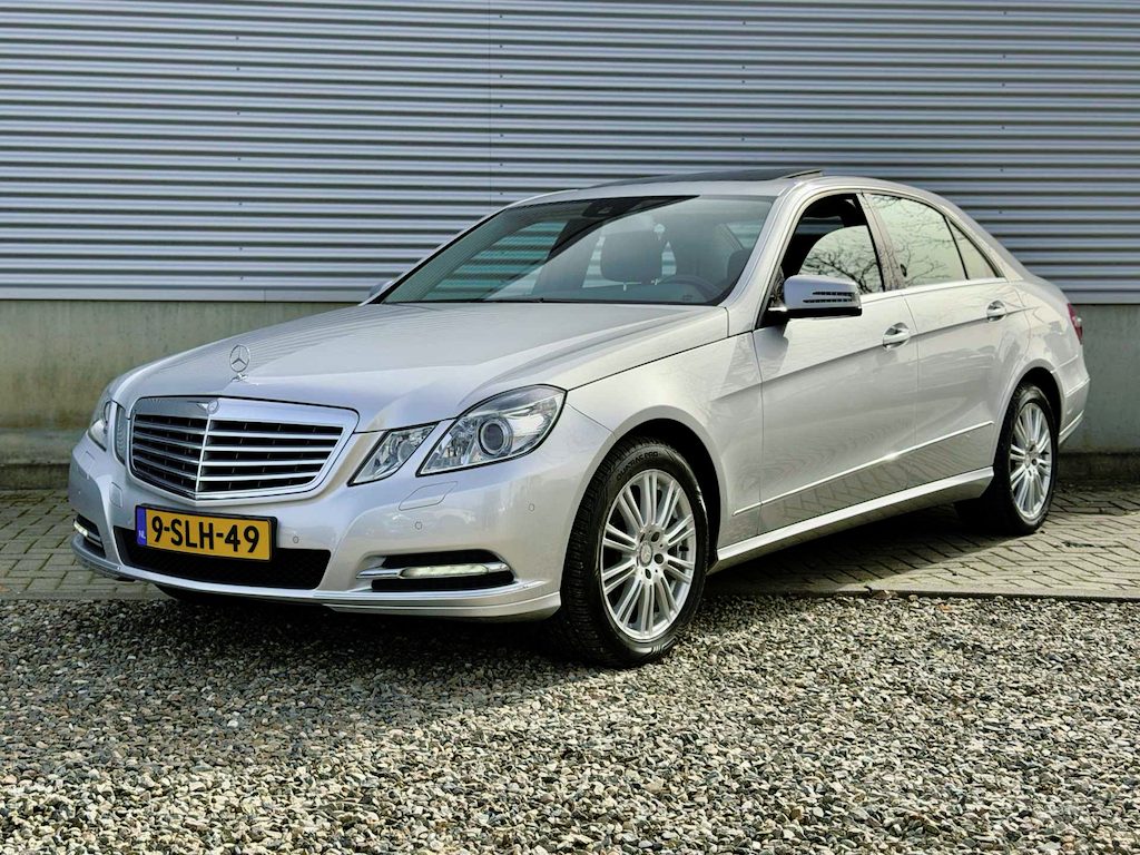Mercedes-Benz E-klasse 350 CGI Avantgarde 306 pk [ fm navi, schuifdak, ecc, lmv ]
