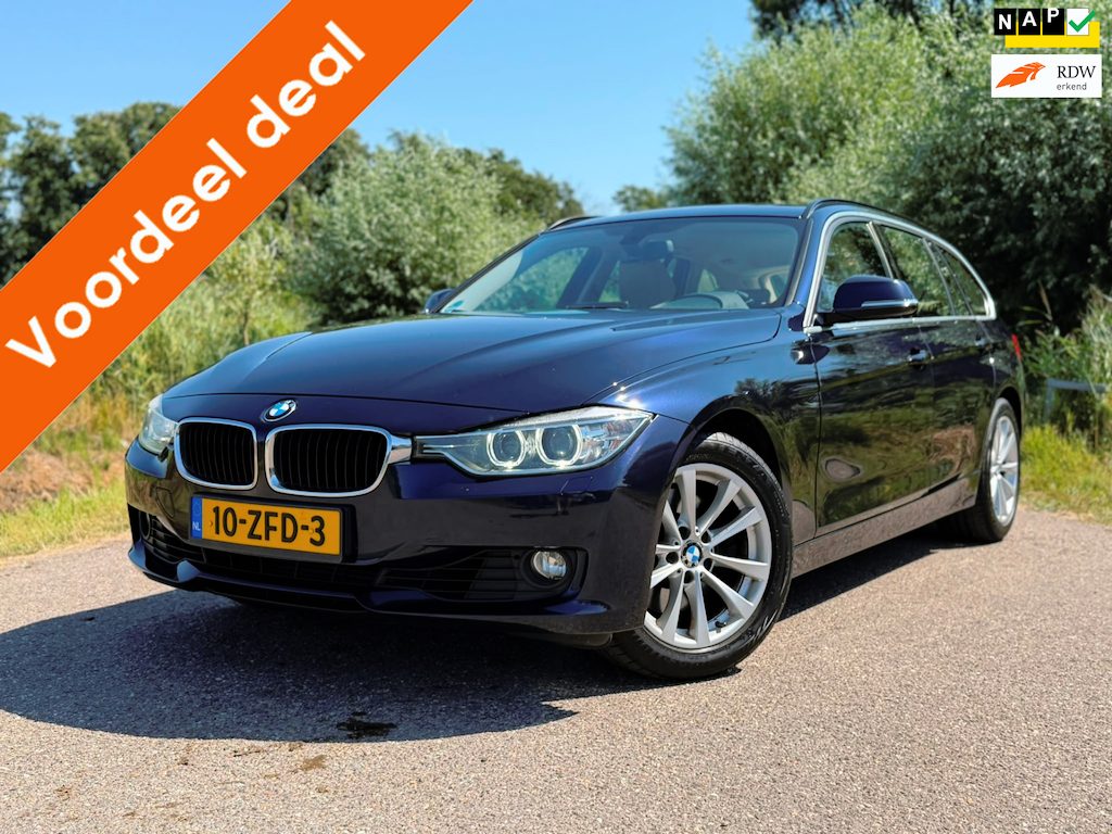 BMW 3-Serie Touring 328i Upgrade Edition / Automaat / Airco / Navi / Leder Interieur / Elektrische Achterklep / Volledig Onderhoud