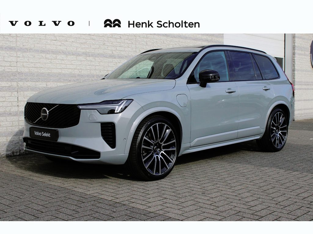 Volvo XC90 2.0 T8 Plug-in hybrid AWD Ultra Dark Exec. Ed. | Long Range | Volvo Car UX | Digital Service Pack 48 maanden | Driver Awareness | Driver Assistance | Volvo Guard Alarm | Visual Park Assist | Matrix Led koplampen | Nappa leder | Massagestoelen voor | Stoelventilatie voor | Elektrisch bedienbaar glazen panoramisch schuif-/kanteldak | Volvo on Call | Elektrisch bedienbare achterklep | Highend Audio by Bowers & Wilkins | 22" 7-Dubbel Spaaks Black Diamond Cut velgen | Grafisch Headup Display | Luchtvering | Verwarmbaar stuurwiel | Google Maps navigatie | Google Assistant | Nubuck hemelbekleding | Verwarmbare voorstoelen | Verwarmbare achterbank op buitenste zitplaatsen | Getinte ramen achter | Draadloze telefoonoplader | Zonneschermen achter