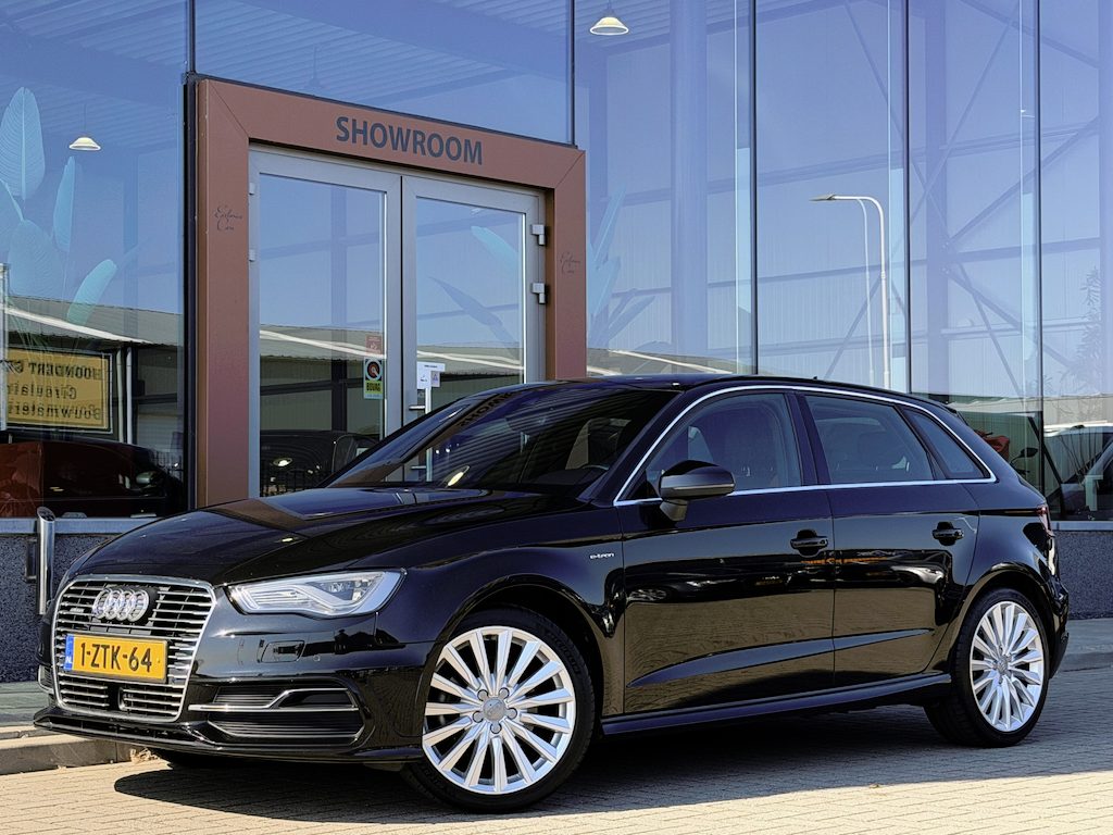 Audi A3 Sportback 1.4 e-tron PHEV Ambition Pro Line plus | Leder | ACC | Keyless | Stoelverwarming | Dode Hoek |