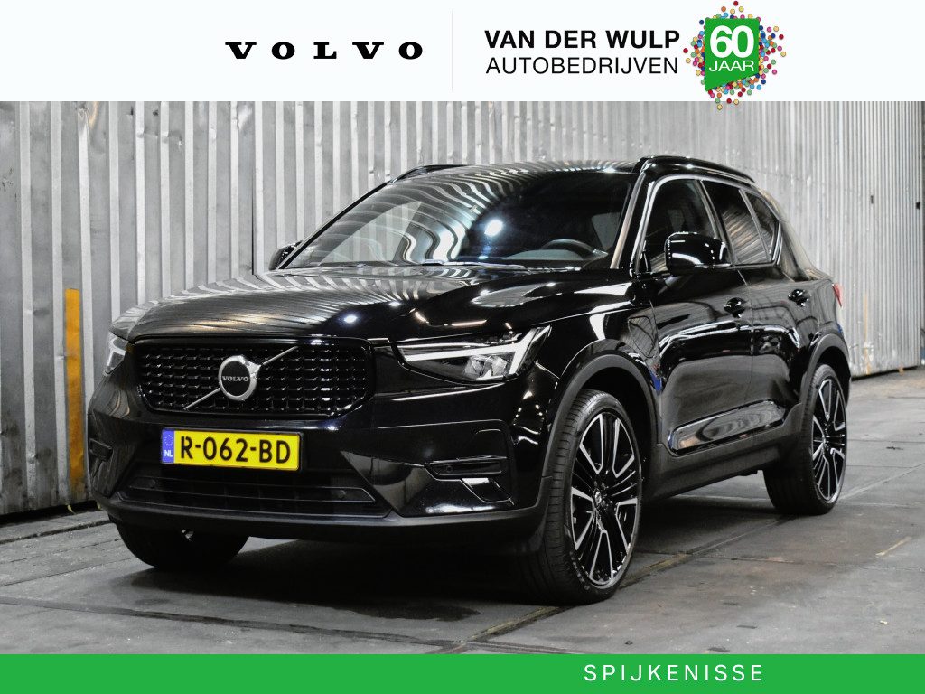 Volvo XC40 T5 262PK [Plug-In] Plus Dark | Trekhaak | BLIS | Adaptieve Cruise | Nubuck |