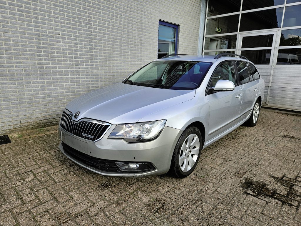 Skoda Superb Combi 1.6 TDI Active Business