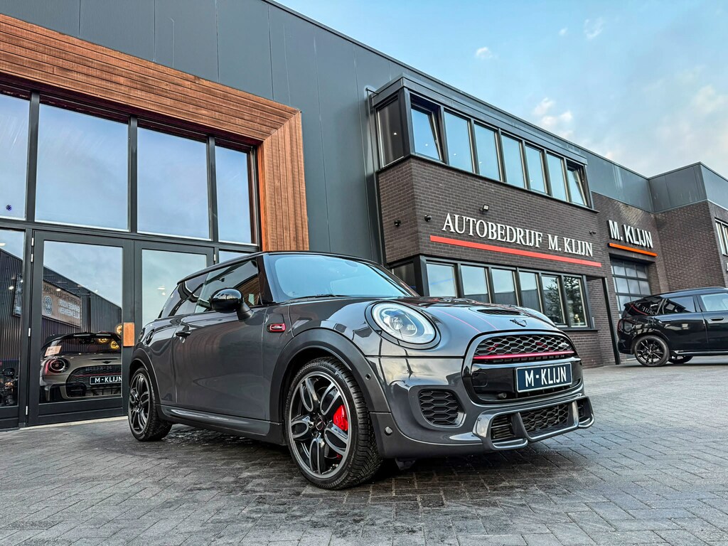 MINI John Cooper Works 3-Deurs 2.0 F1 aut 231pk/Jcw pro uitlaat/Camera/Head up/Hk/Uniek
