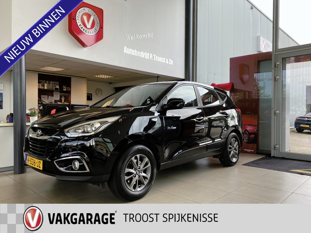 Hyundai ix35 1.6i GDI i-Drive,Navigatie,Bleutooth,Climate&Cruisecontrol,Spraakbediening,Bleutooth,Trekhaak,Achteruirrijsensoren,Stoelverwarming V&A,Aux Ipod Usb Aansluiting,16 Inch Lmv